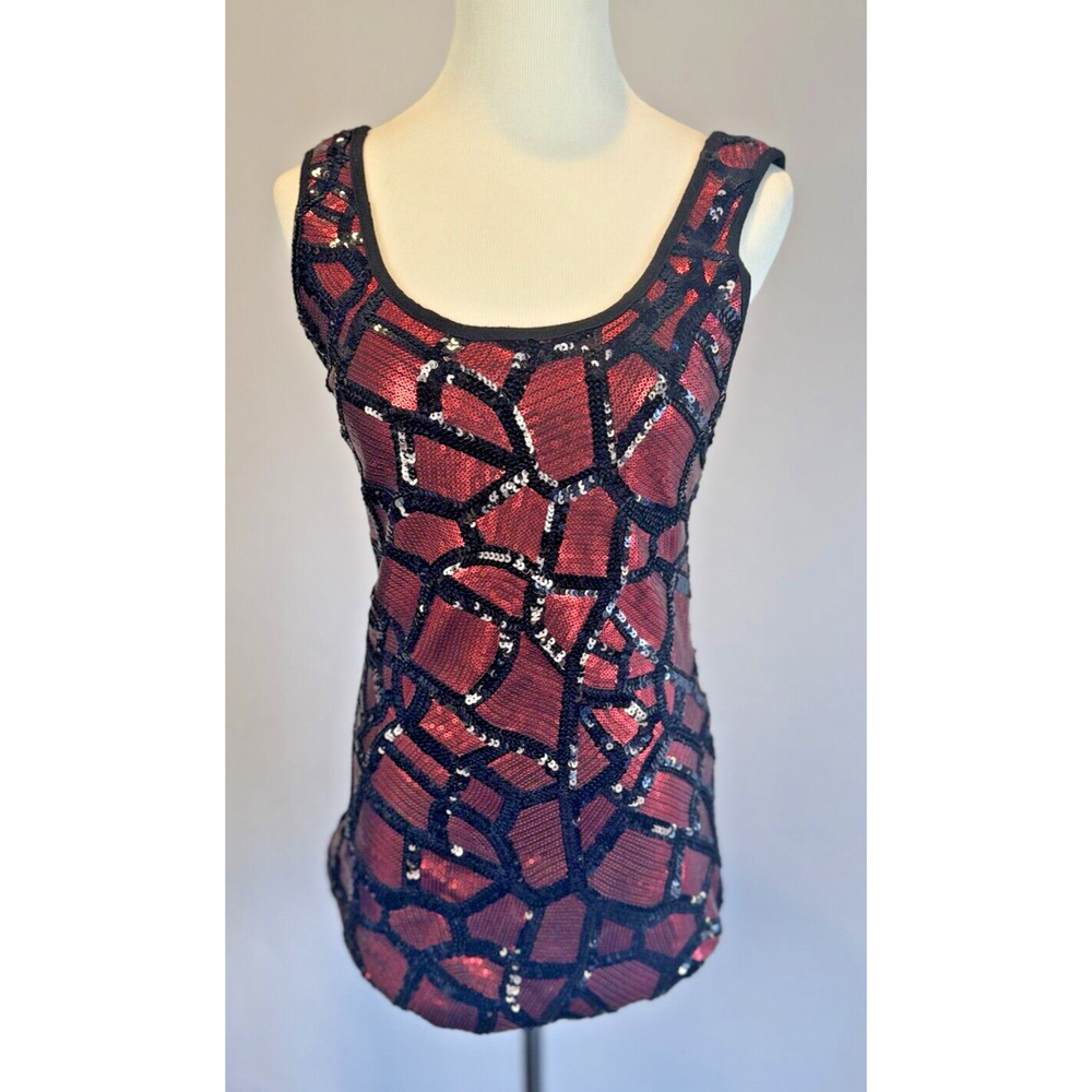 BKE Boutique Red Black Sequined Geometric Scoop Neck Lined Tank Top Size Medium‎